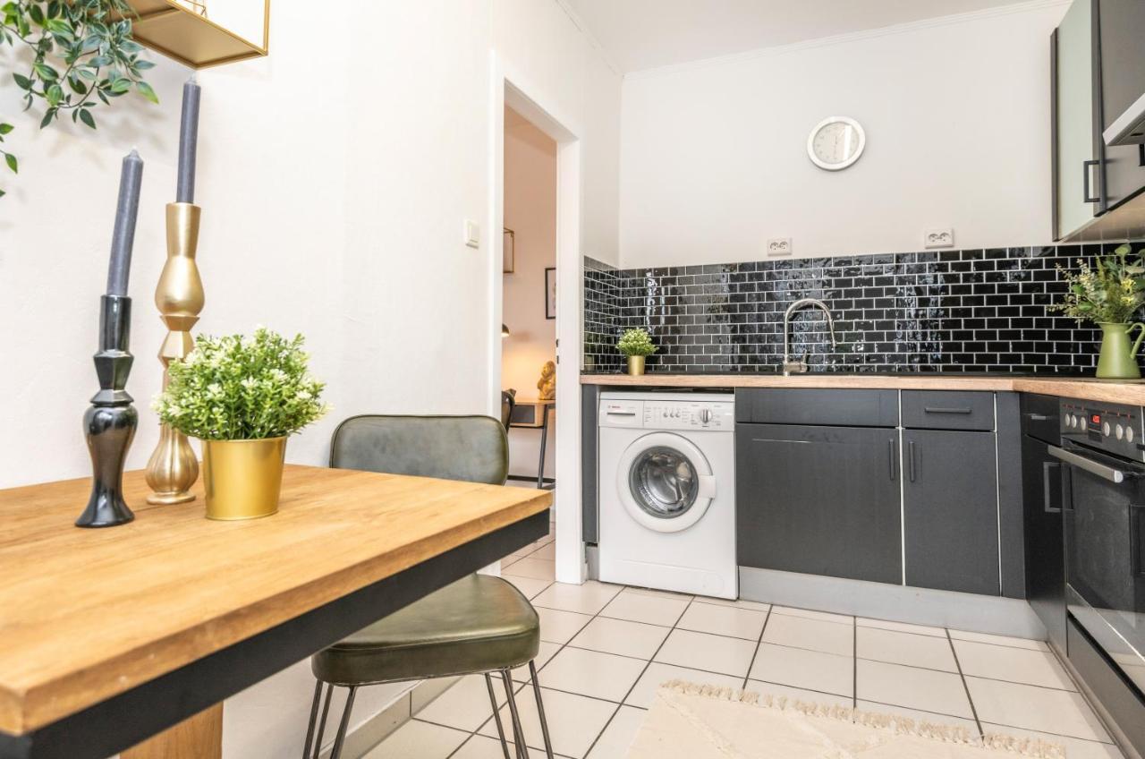 3-zimmer-wohnung Nahe City, Bis 5 Personen, Smarttv, Wifi, Balkon Essen